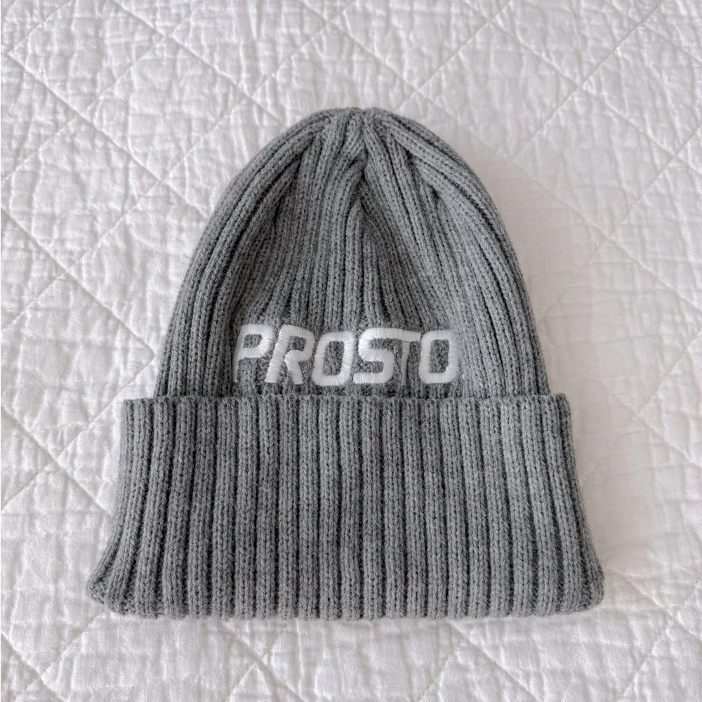 Popular Polish Brand PROSTO - Gray Knit Beanie - Picture 1 of 6